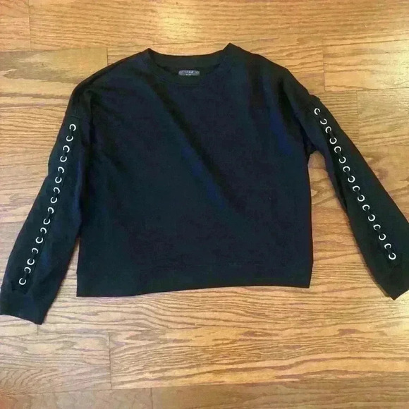 Grommet Laced Cropped Sweatshirt Size Small - Picture 6 of 6